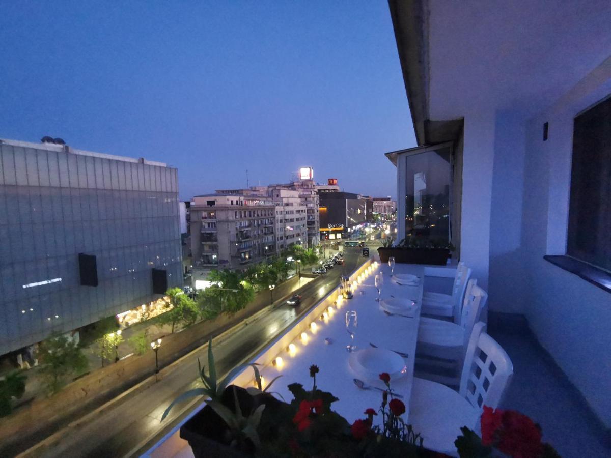 Old Town Apartment With Amazing View From The Balcony Bucarest Extérieur photo