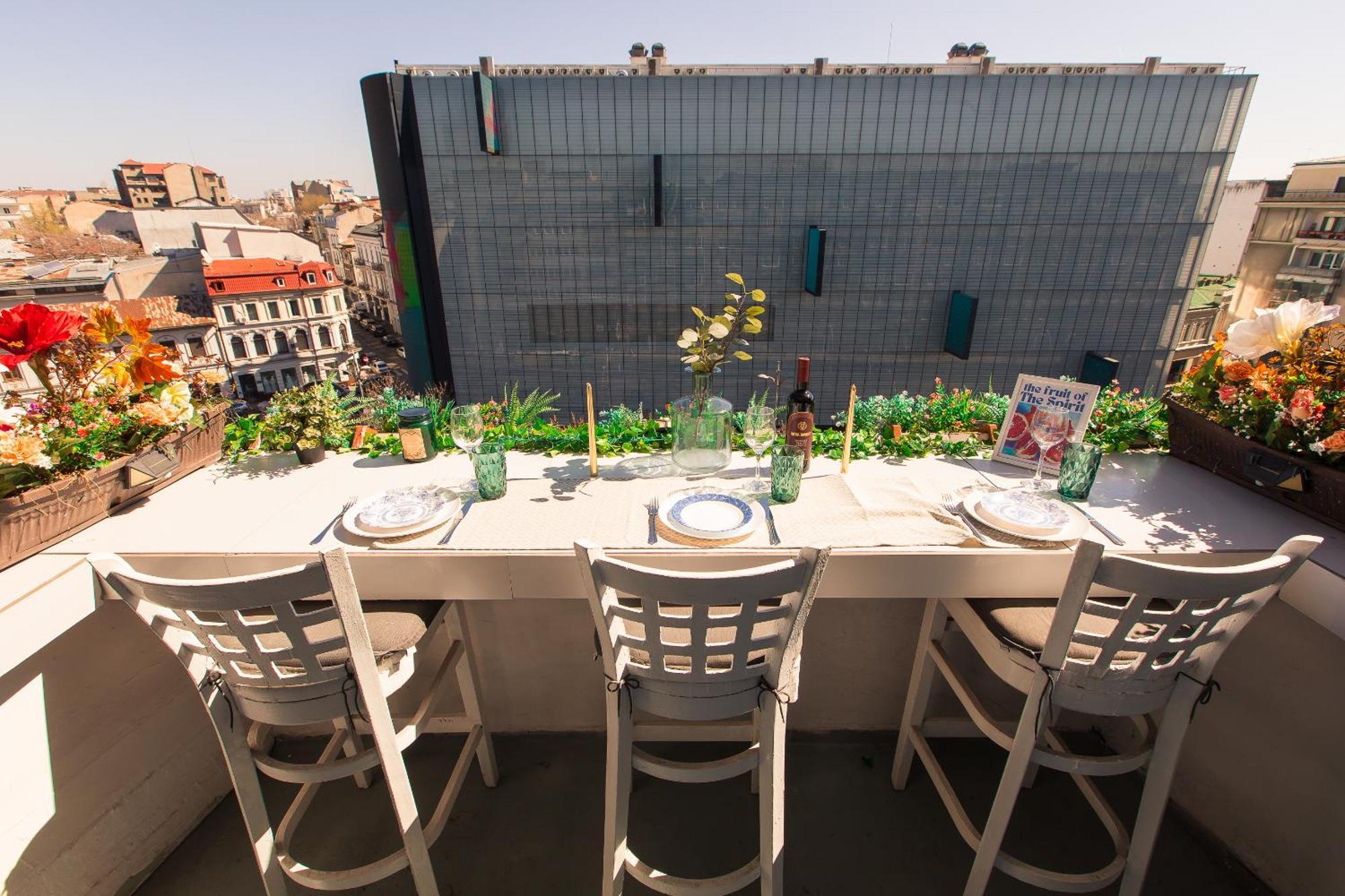 Old Town Apartment With Amazing View From The Balcony Bucarest Extérieur photo