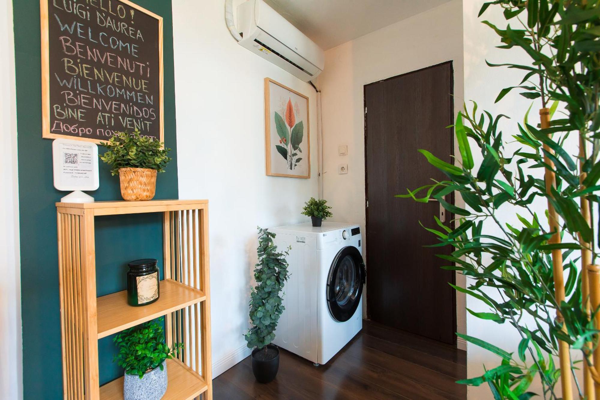Old Town Apartment With Amazing View From The Balcony Bucarest Extérieur photo