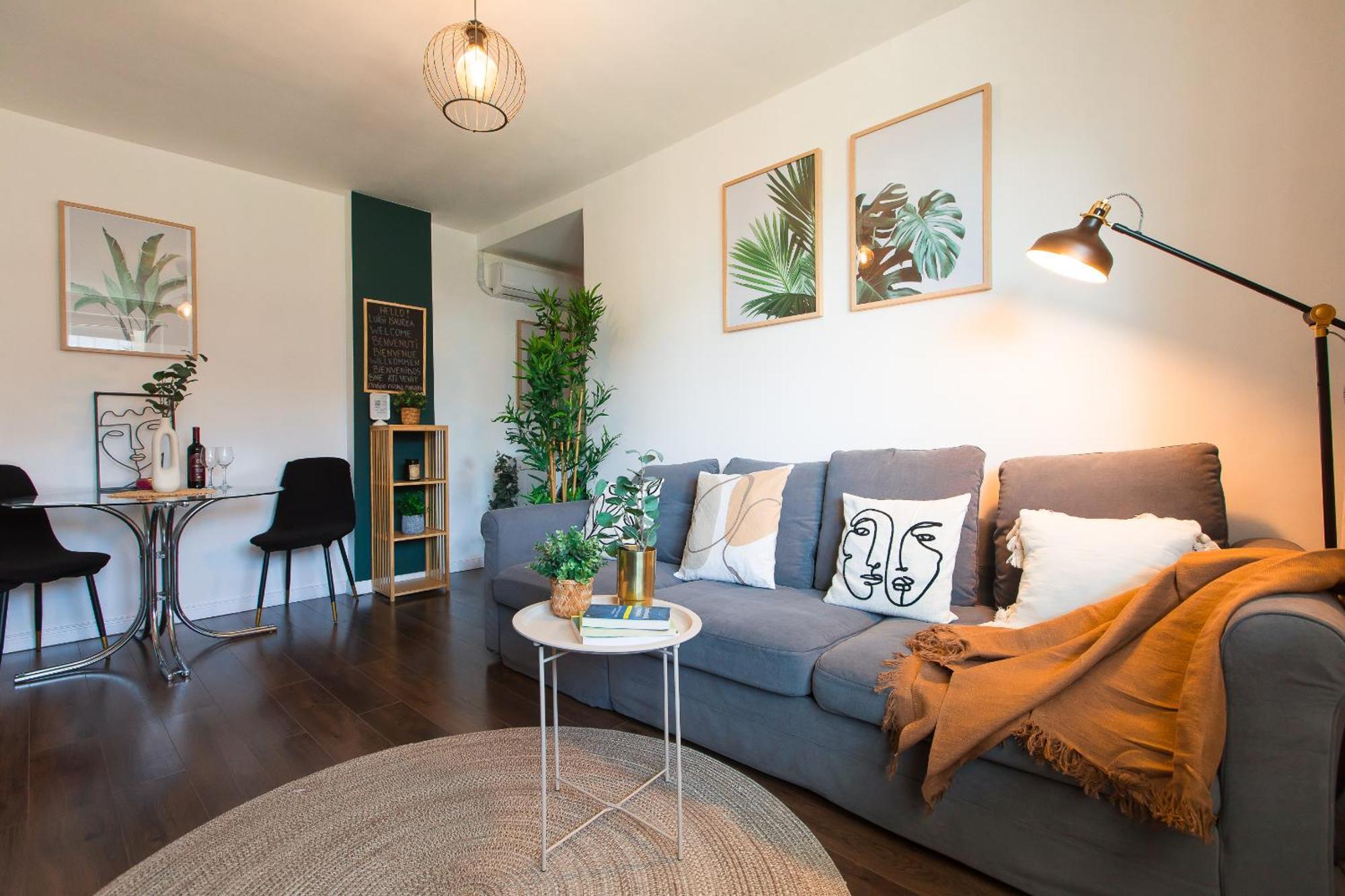 Old Town Apartment With Amazing View From The Balcony Bucarest Extérieur photo