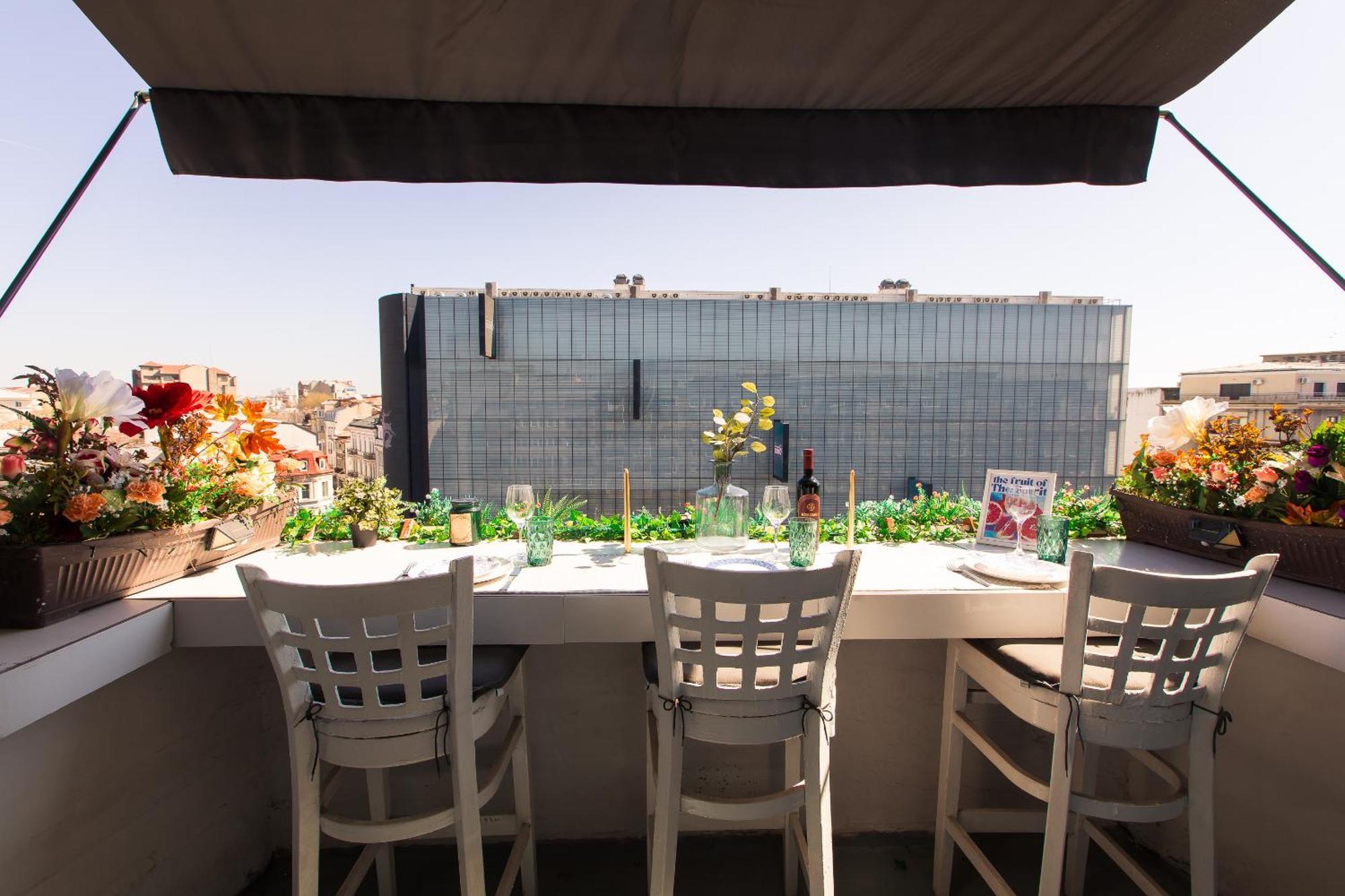 Old Town Apartment With Amazing View From The Balcony Bucarest Extérieur photo